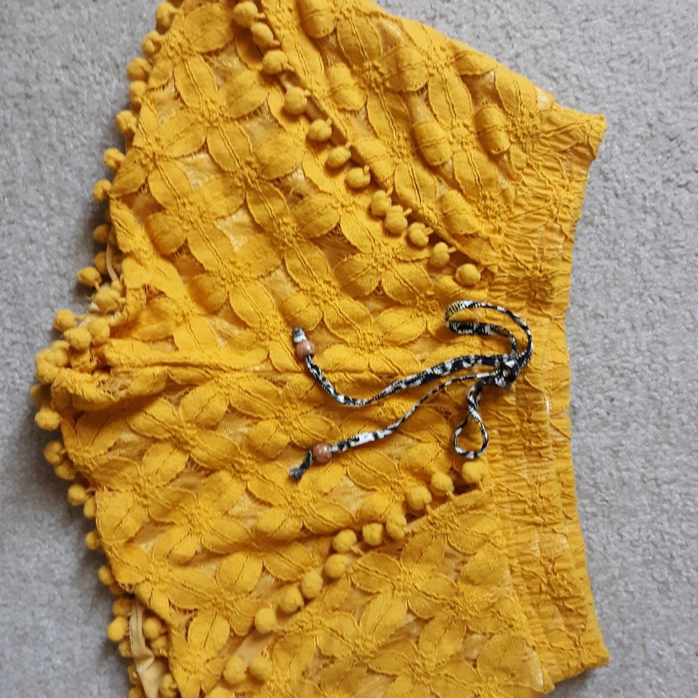 Xhilaration Mustard Floral Pattern